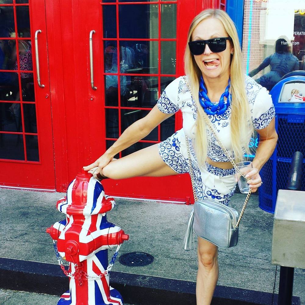 Meet your Posher, Sio